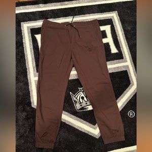 Label of graded goods, H & M joggers, maroon extra large XL